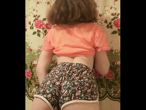 ❤️ Sexy jonge babe die haar short uittrekt voor de camera Sex video at us ️❤