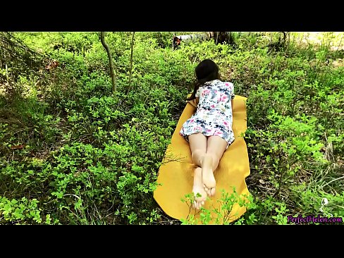 ❤️ Vreemdeling op Tinder Masturbeert mijn poesje en neukt hartstochtelijk in het bos Sex video at us ️❤