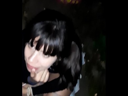❤️ Op straat gezwollen penis in ruil voor snoep Sex video at us ️❤